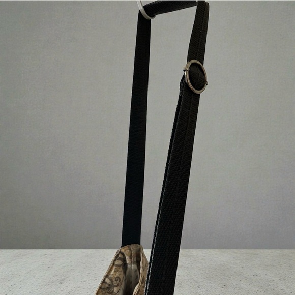 Sakroots Large Hobo Style Crossbody Bag - Picture 10 of 14